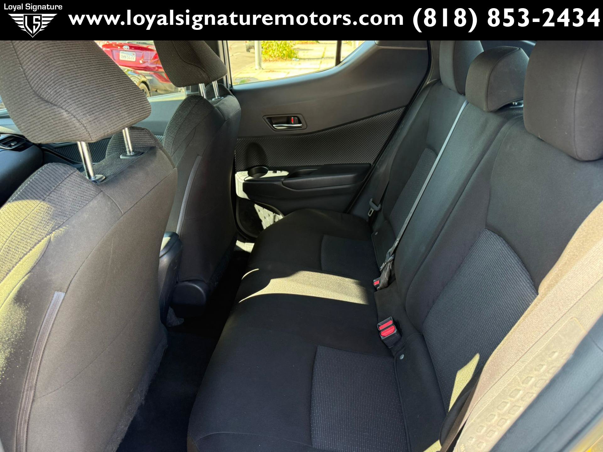 Used 2018 Toyota C-HR XLE FWD image 12
