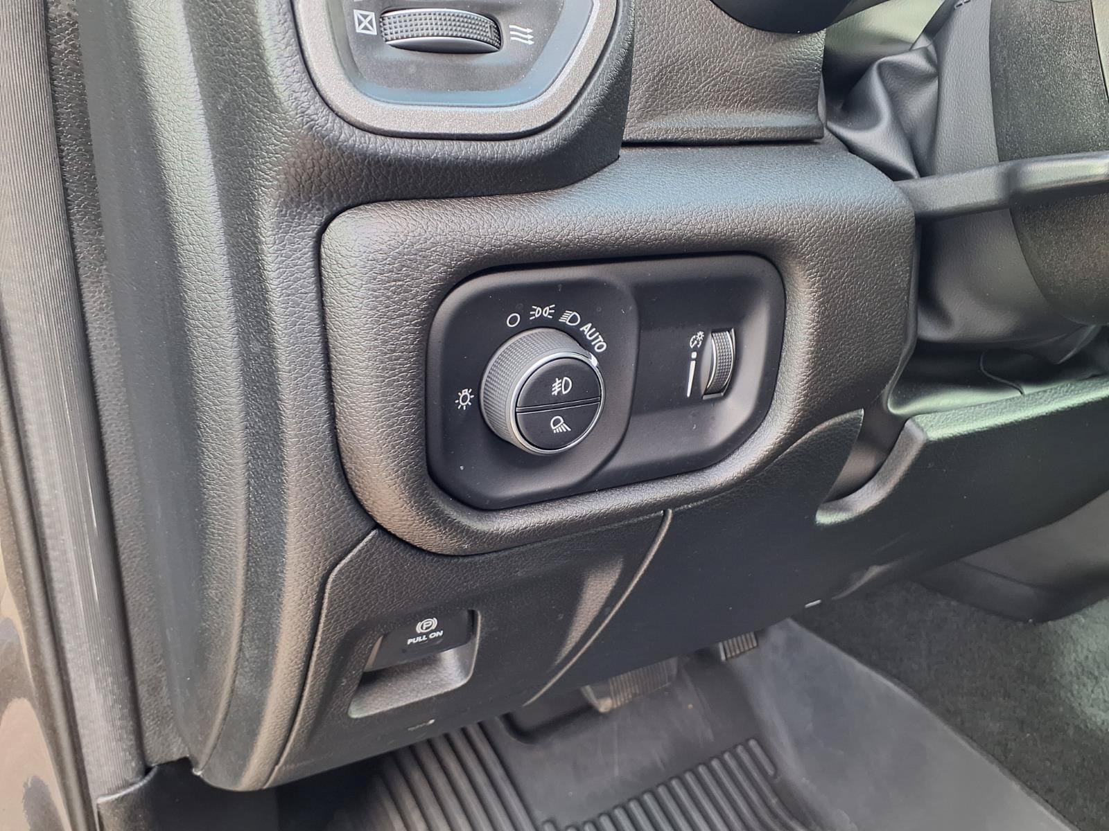 Used 2024 RAM 1500 Tradesman w/ Night Edition AWD/4WD image 14
