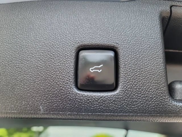 Used 2025 Ford Escape ST-Line Elite w/ Premium Technology Package AWD/4WD image 35
