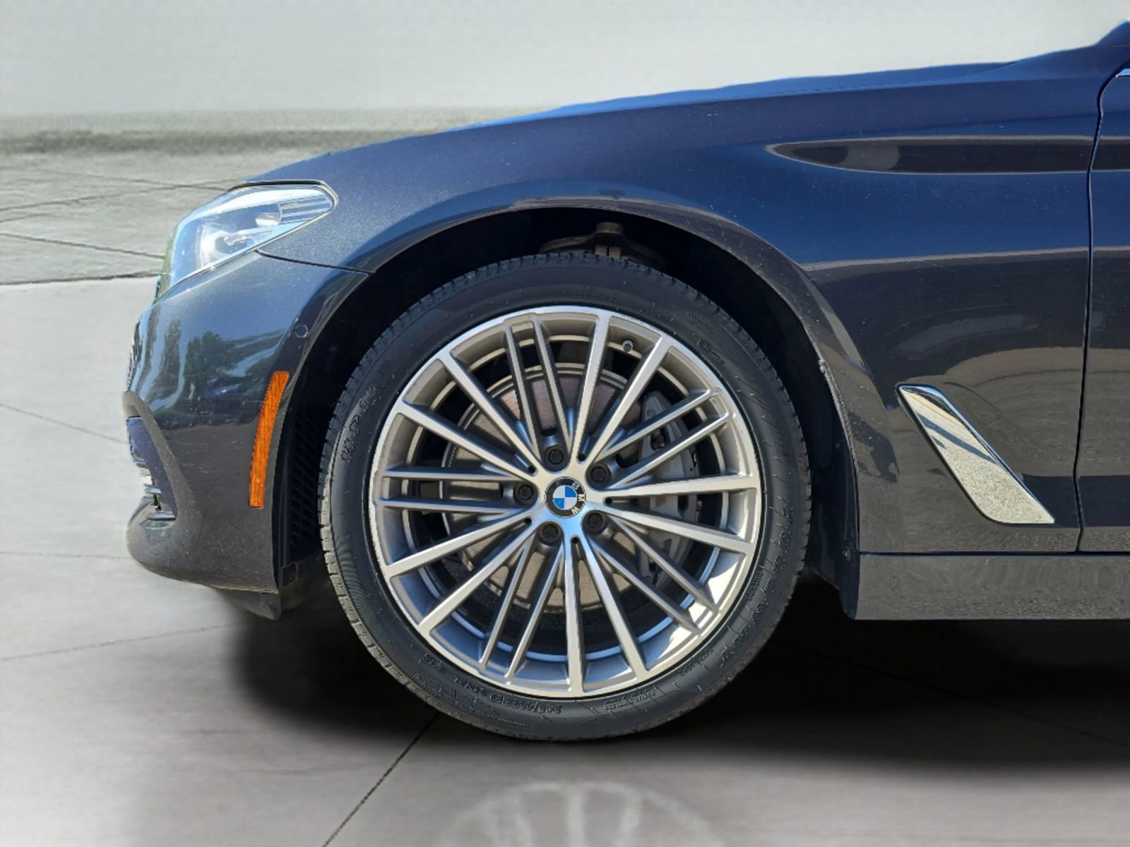 Used 2020 BMW 540i w/ Convenience Package RWD image 9