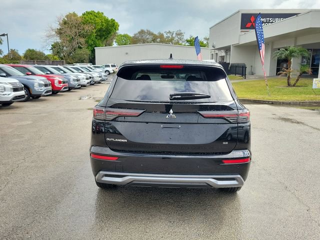 New 2026 Mitsubishi Outlander SE image 5
