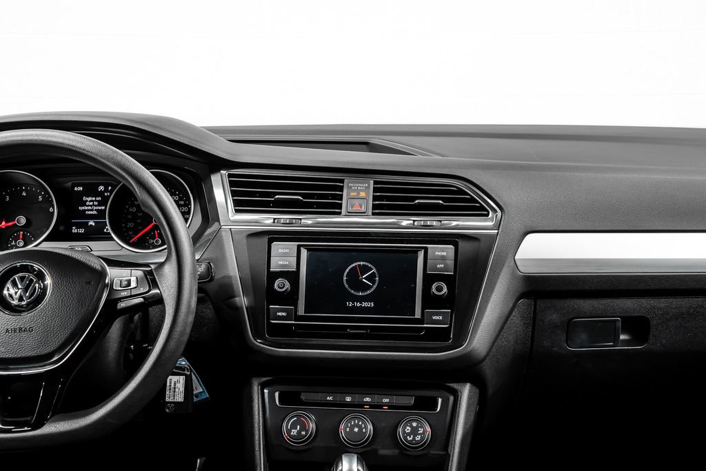 Used 2021 Volkswagen Tiguan S image 25
