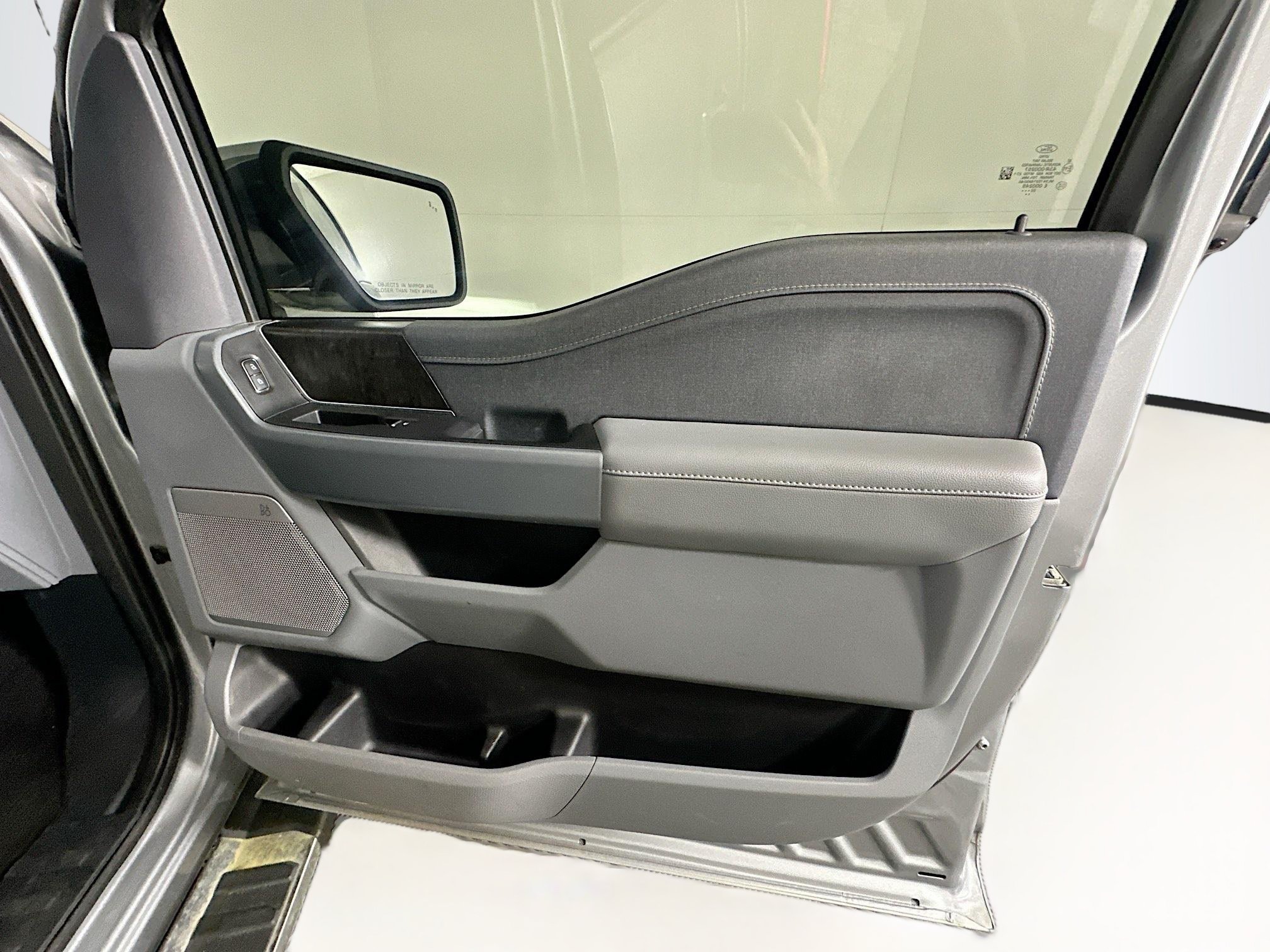 Used 2022 Ford F150 Lariat AWD/4WD image 30