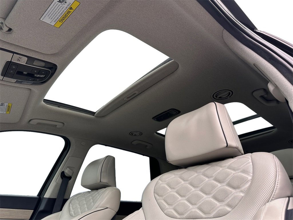 Used 2021 Hyundai Palisade Limited image 11