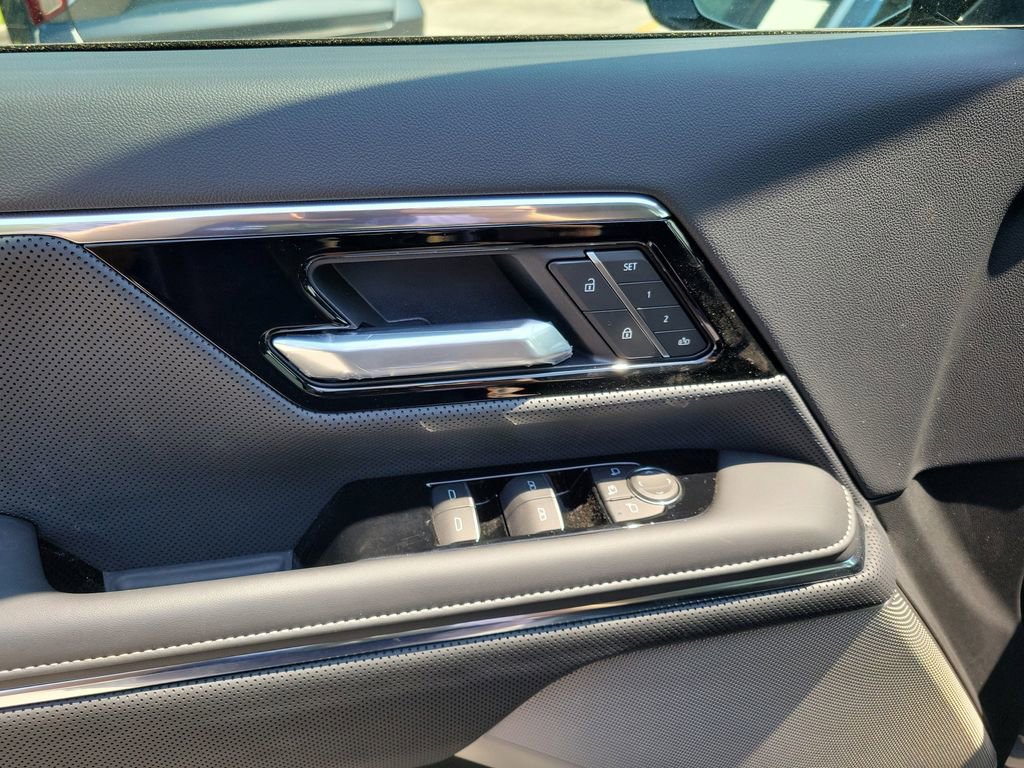 New 2025 GMC Sierra EV Denali image 8