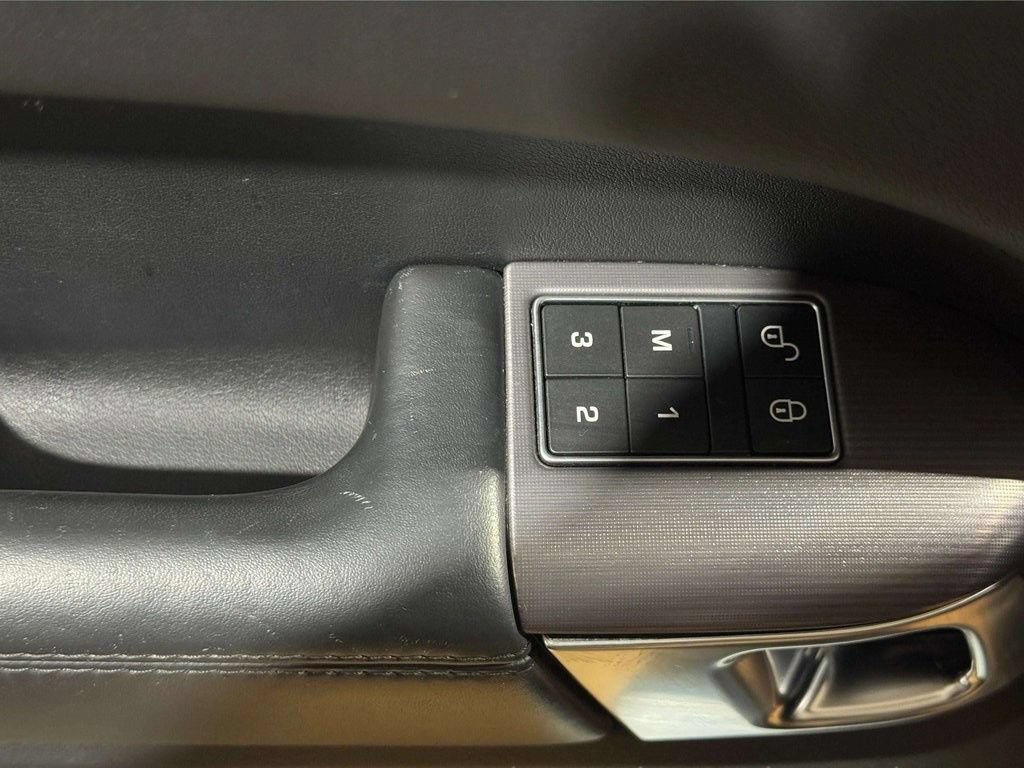Used 2017 Land Rover Range Rover Sport Supercharged AWD/4WD image 9