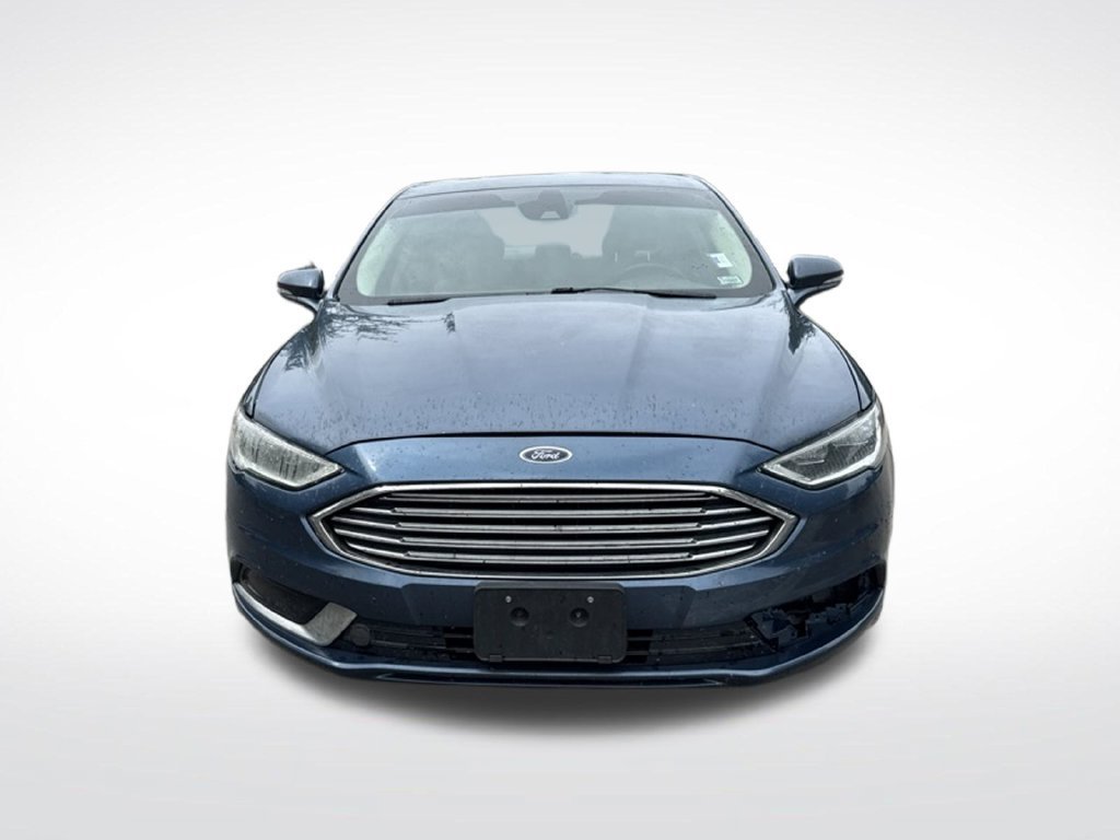 Used 2018 Ford Fusion SE w/ Fusion SE Technology Package AWD/4WD image 3
