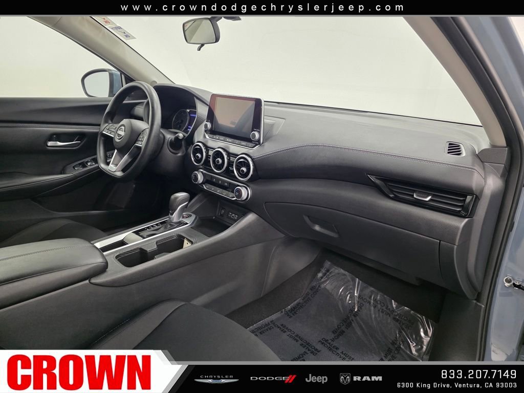 Used 2025 Nissan Sentra SV image 13