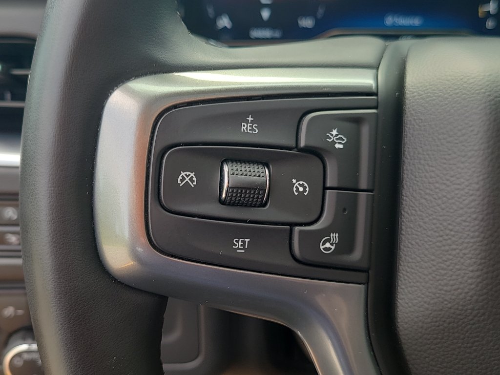 Used 2024 Chevrolet Suburban Premier AWD/4WD image 34