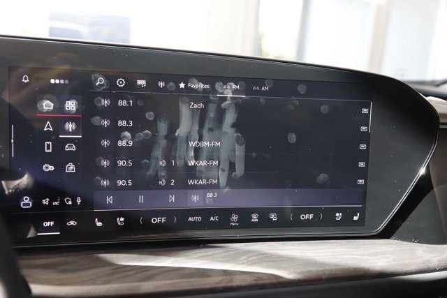 New 2025 Audi Q5 Premium Plus image 24