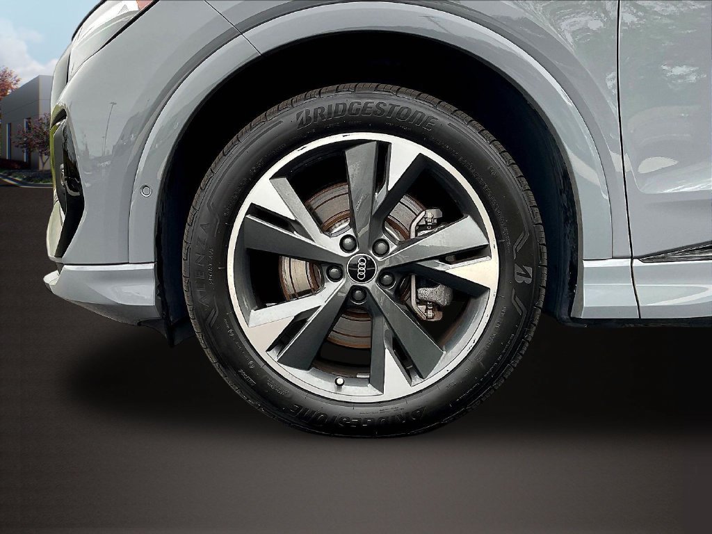 Used 2024 Audi Q4 e-tron Premium Plus w/ Premium Plus AWD/4WD image 34