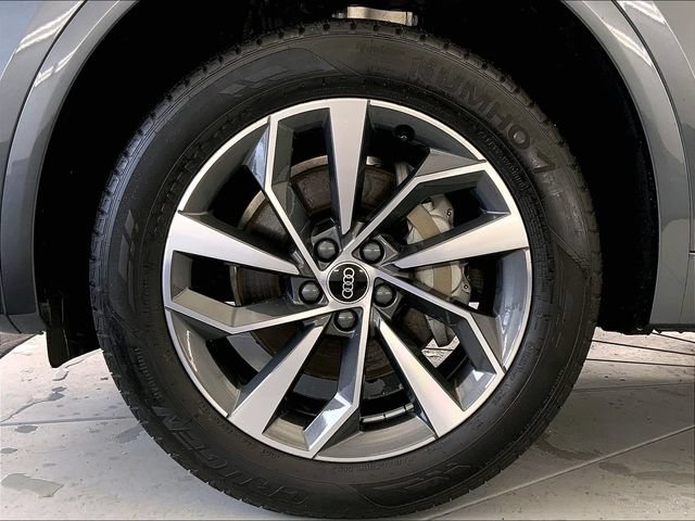 Certified 2023 Audi Q5 2.0T Premium Plus w/ Premium Plus Package AWD/4WD image 9