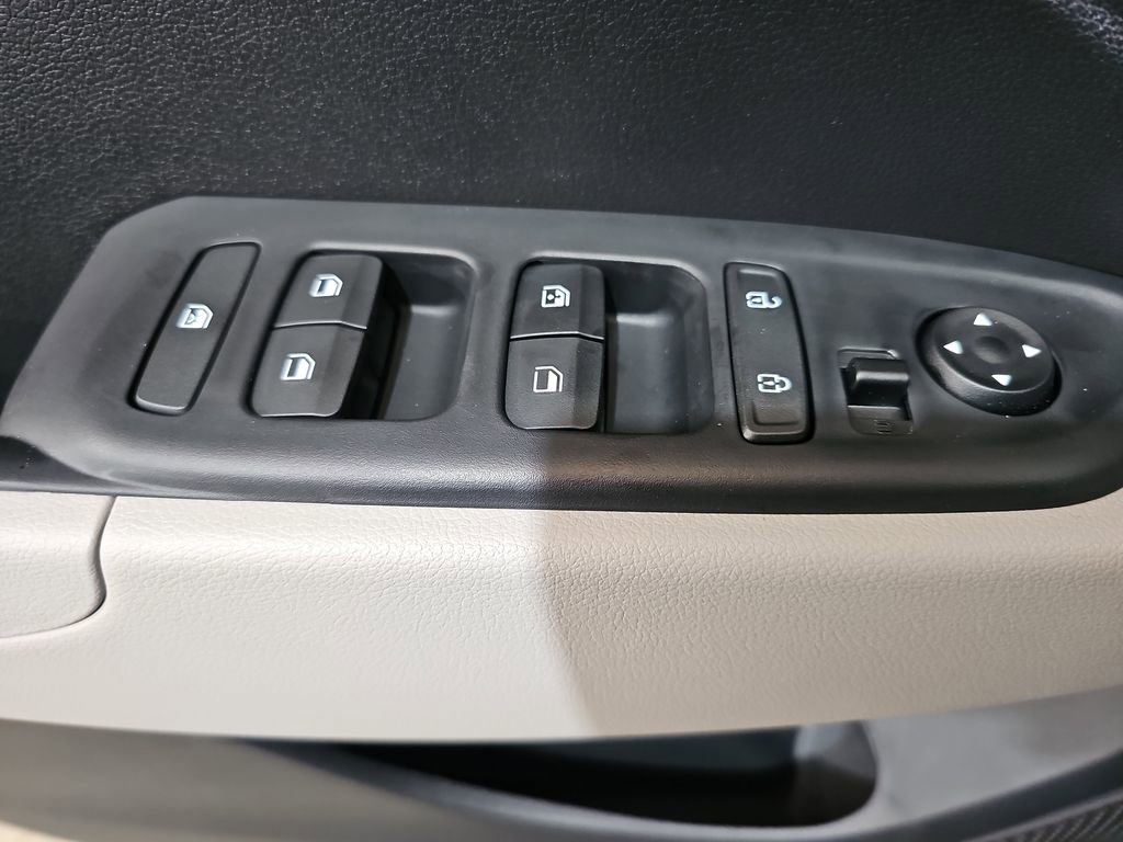 New 2026 Hyundai Venue SEL FWD image 26