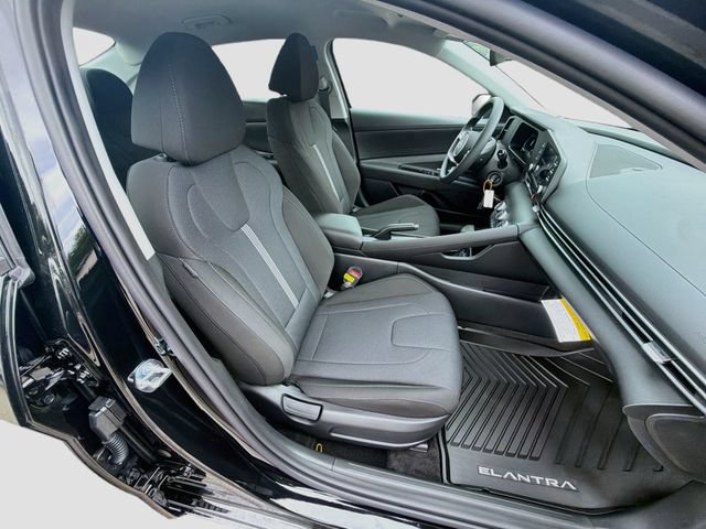 New 2026 Hyundai Elantra SE FWD image 27