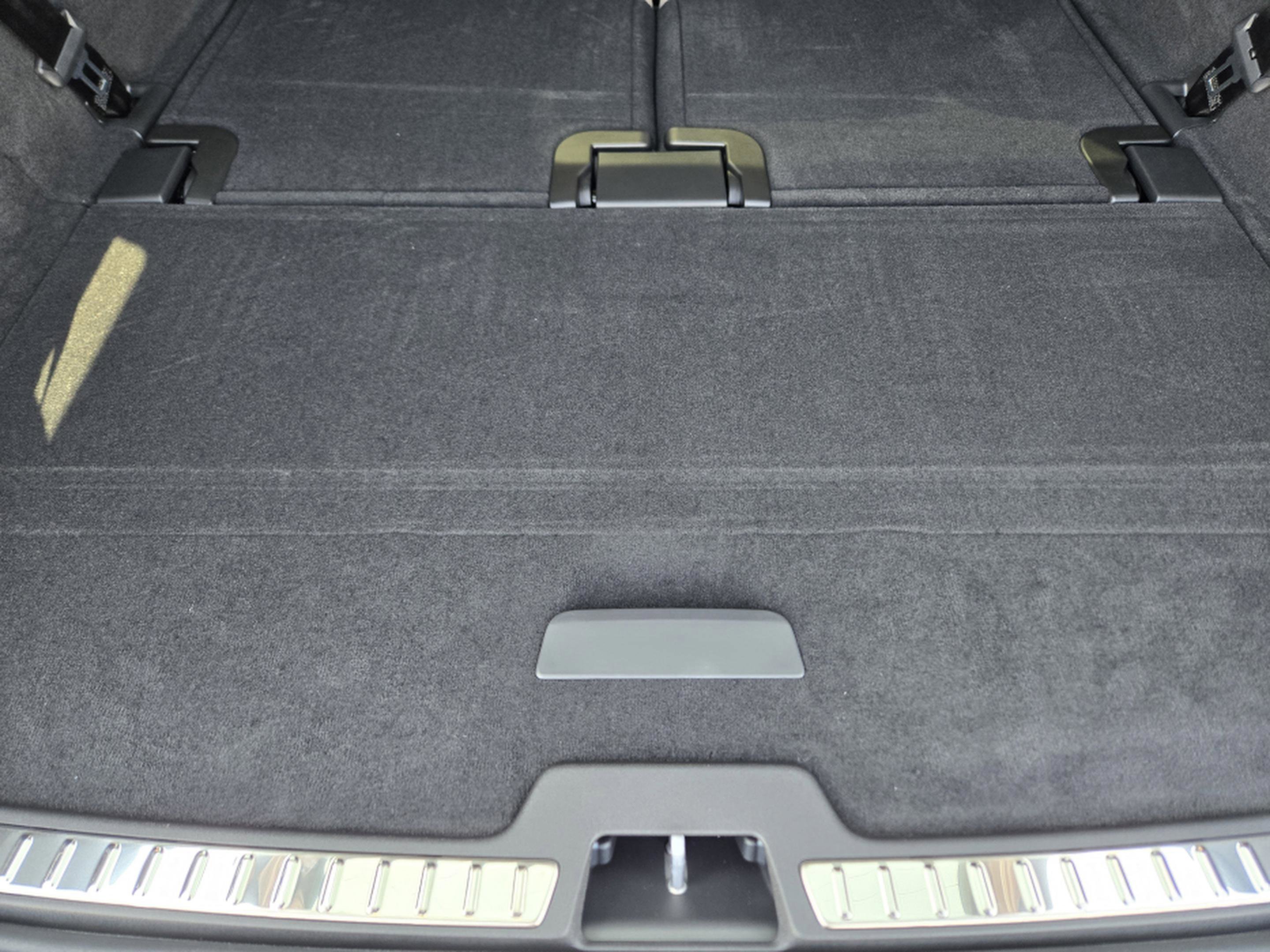 New 2026 Volvo XC90 B5 Core w/ Protection Package Premier image 32