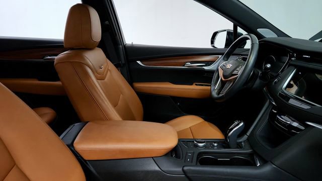 Certified 2024 Cadillac XT5 Premium Luxury w/ LPO, Floor Liner Package image 25