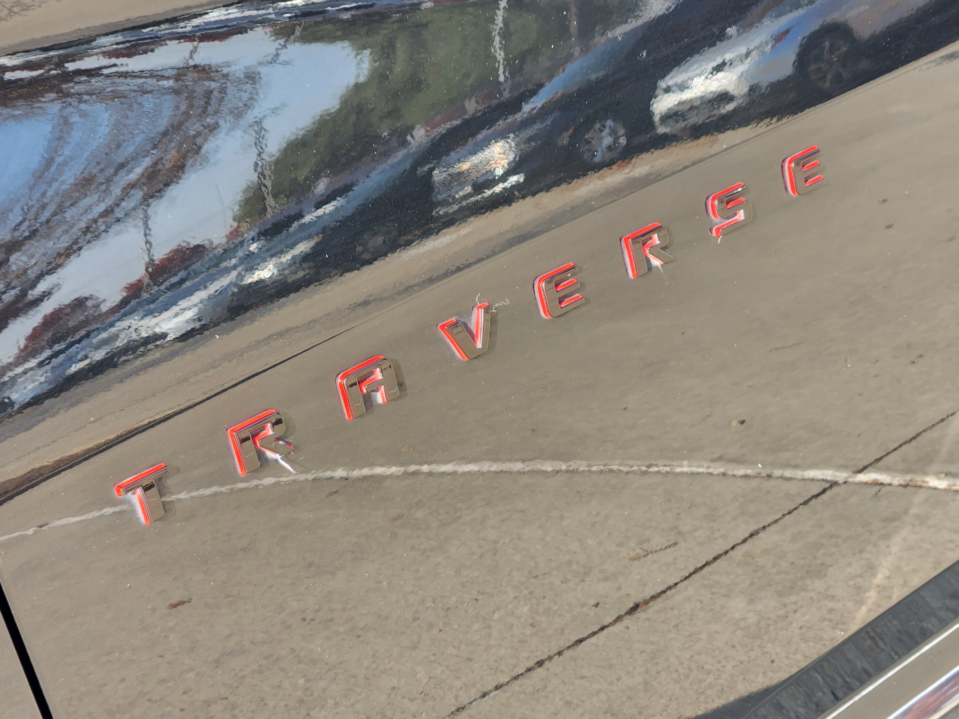 Used 2019 Chevrolet Traverse Premier w/ Redline Edition image 14