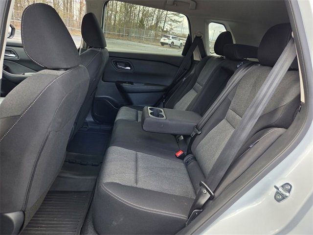 Certified 2025 Nissan Rogue SV image 6