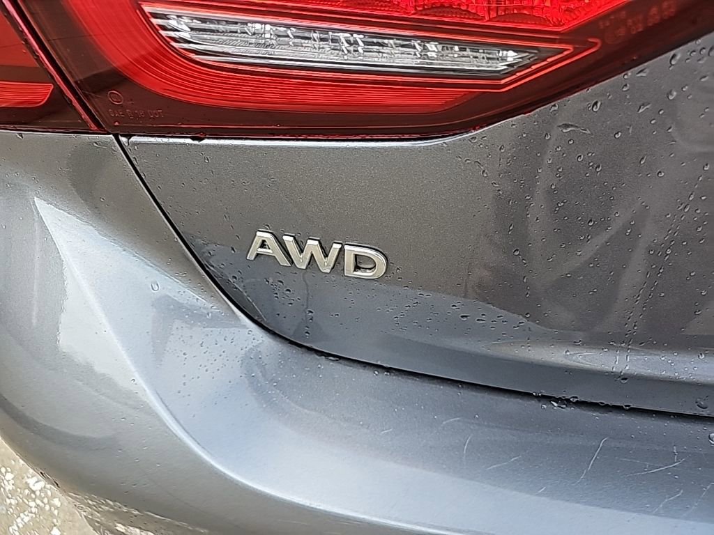 Used 2020 INFINITI Q50 Luxe w/ Essential Package (3.0T Luxe) image 17