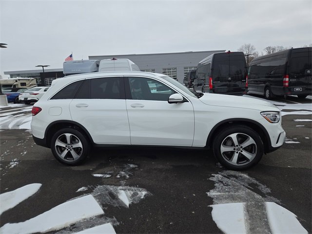 Used 2022 Mercedes-Benz GLC 300 4MATIC image 2