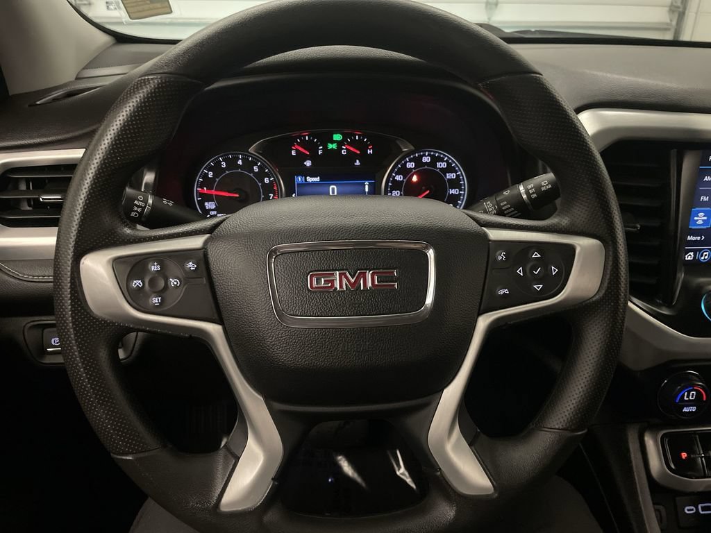 Used 2023 GMC Acadia SLE w/ Elevation Edition FWD image 5