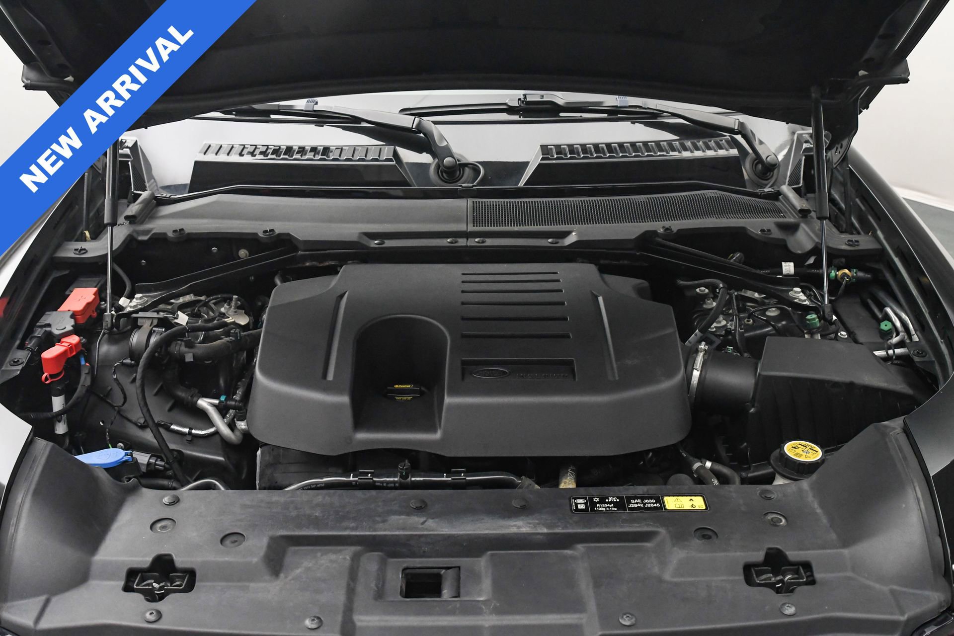 Used 2023 Land Rover Defender 130 X image 29