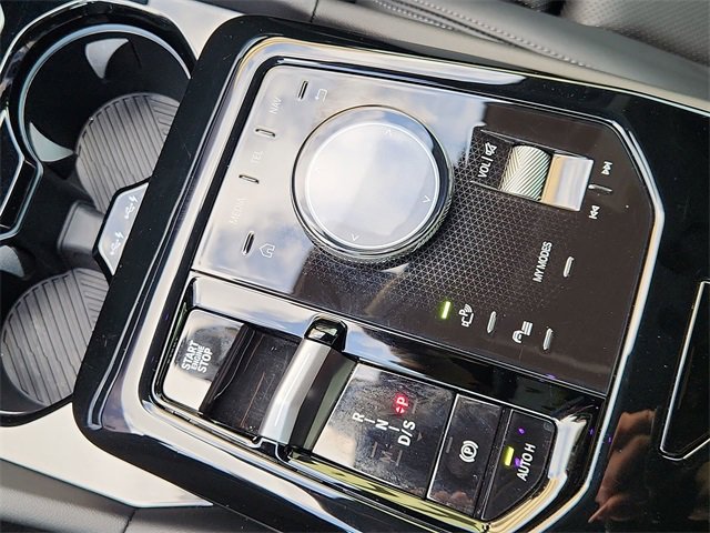 Used 2024 BMW 530i 530i w/ Premium Package image 16