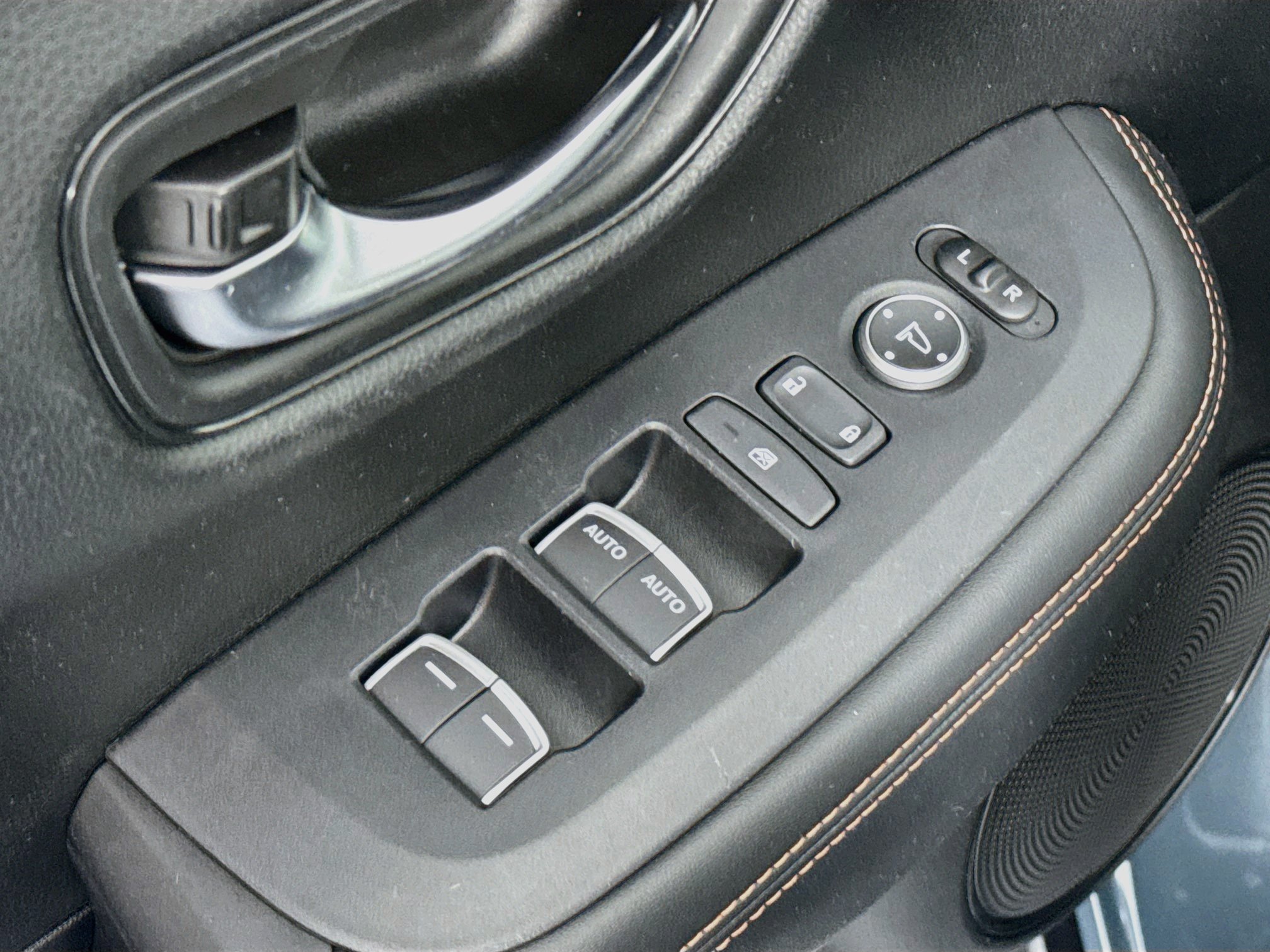 Certified 2024 Honda HR-V Sport image 17