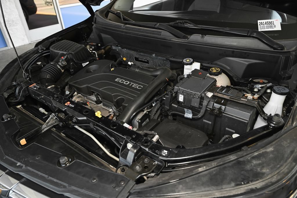 Used 2022 Chevrolet Equinox LS w/ LPO, Cargo Package FWD image 14