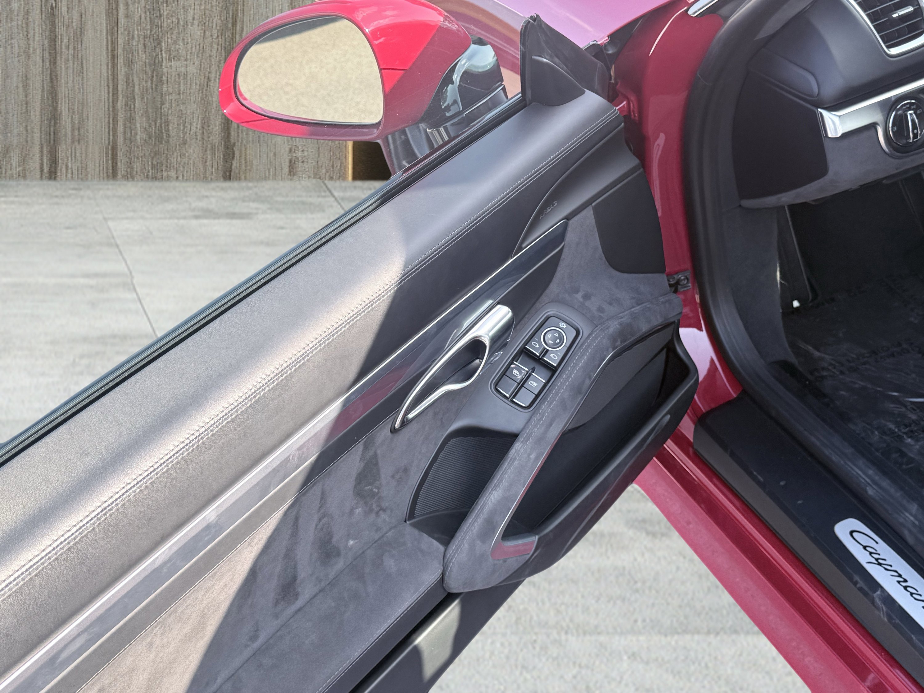 Used 2015 Porsche Cayman GTS image 26