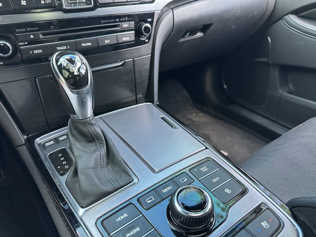 Used 2015 Hyundai Equus Signature RWD image 34