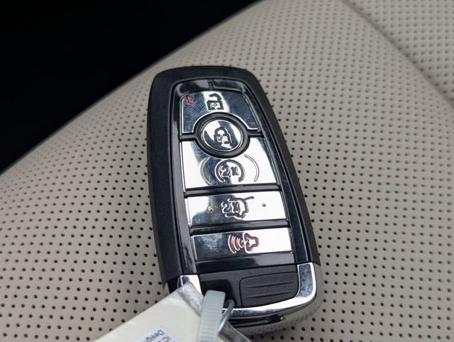 New 2026 Lincoln Corsair Reserve image 27