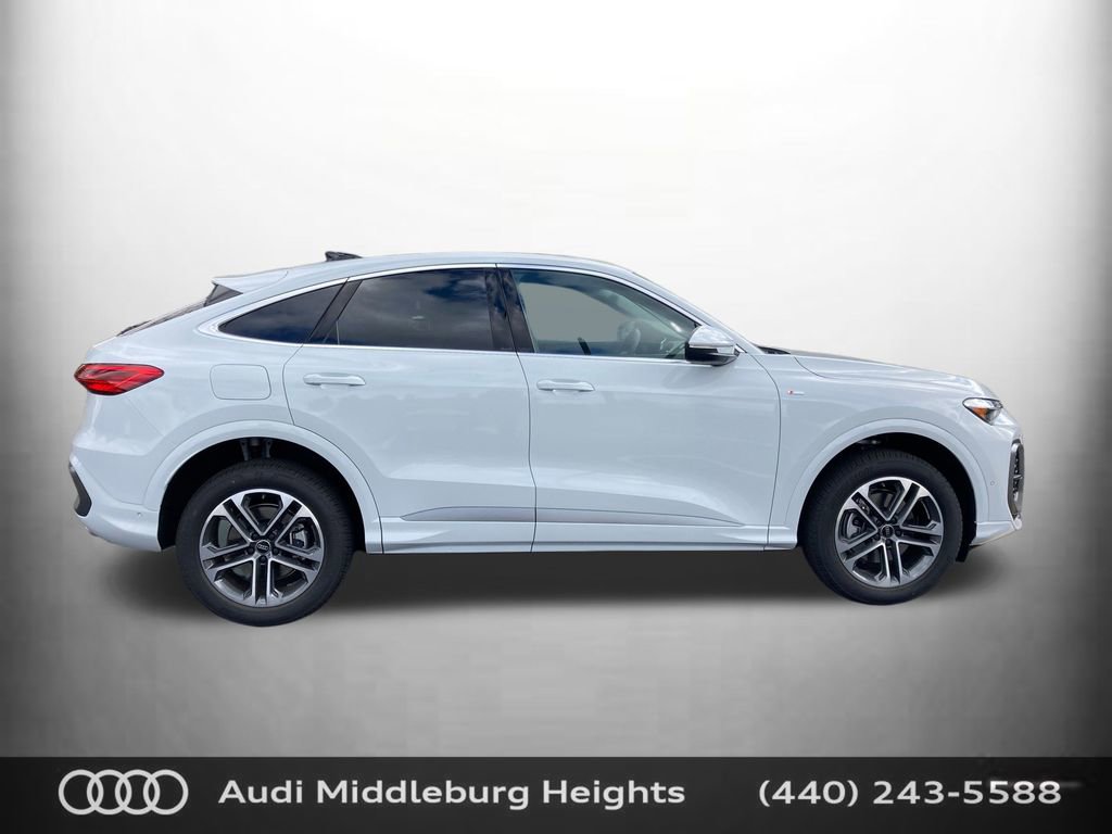 Used 2025 Audi Q5 Premium Plus w/ Premium Plus image 9