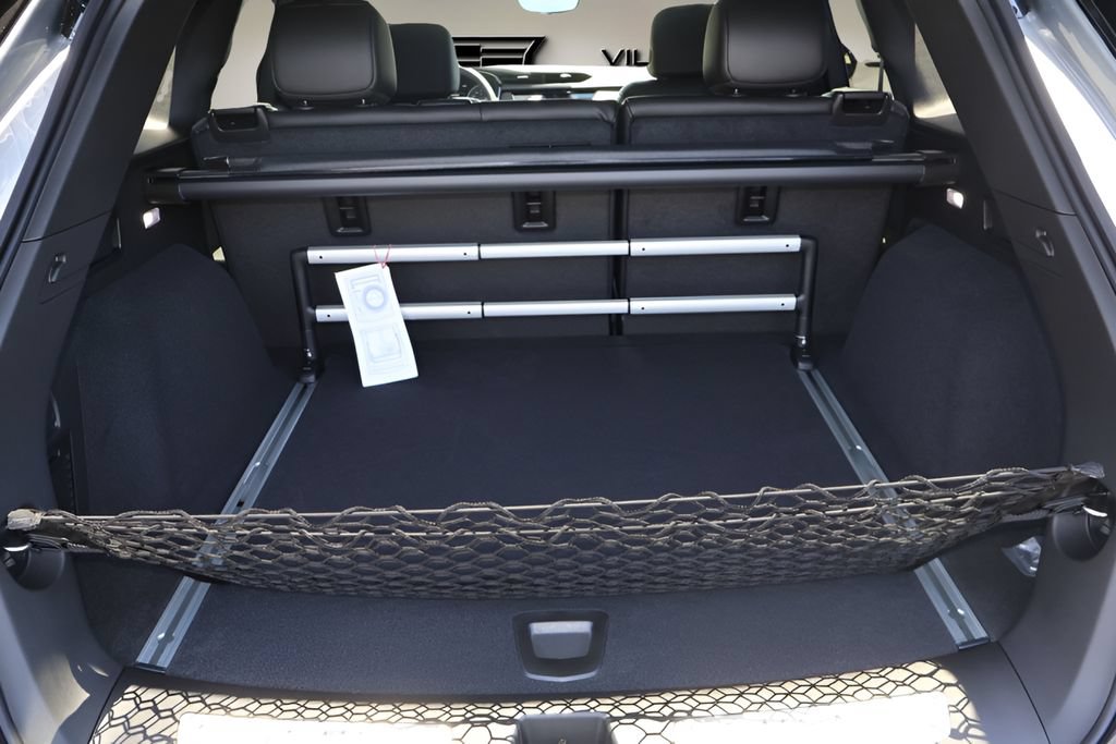 New 2026 Cadillac XT5 Premium Luxury FWD image 17