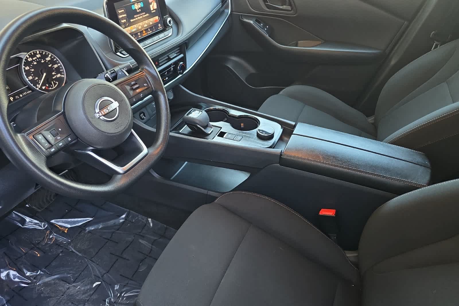 Used 2024 Nissan Rogue S AWD/4WD image 11