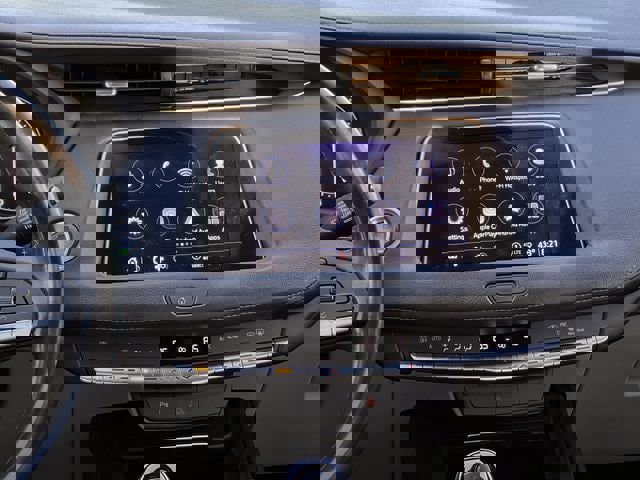 Used 2022 Cadillac XT4 Luxury image 16