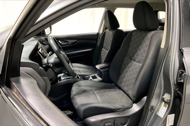 Used 2018 Nissan Rogue Sport SV image 25