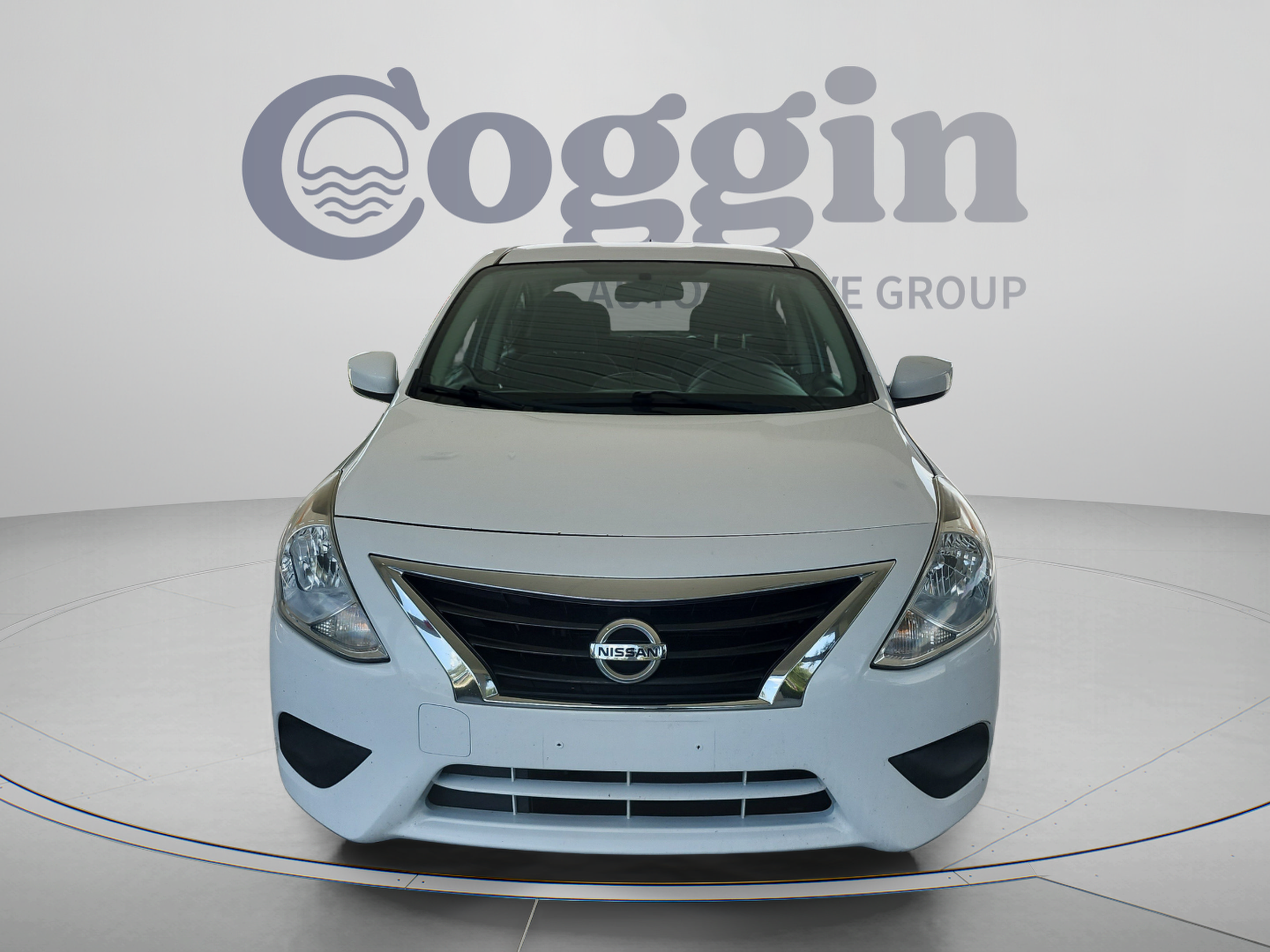 Used 2016 Nissan Versa SV FWD image 8
