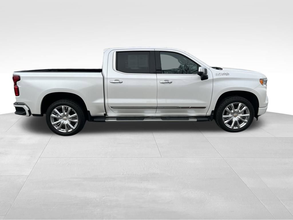 Used 2022 Chevrolet Silverado 1500 High Country w/ High Country Premium Package image 8
