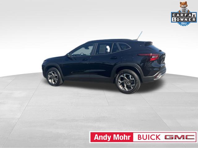 Used 2025 Chevrolet Trax LT w/ Driver Confidence Package FWD image 10