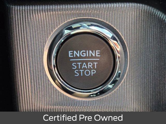 Used 2025 Ford F350 Platinum w/ FX4 Off-Road Package AWD/4WD image 29
