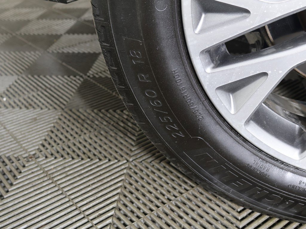 Used 2022 Ford Escape SEL image 19