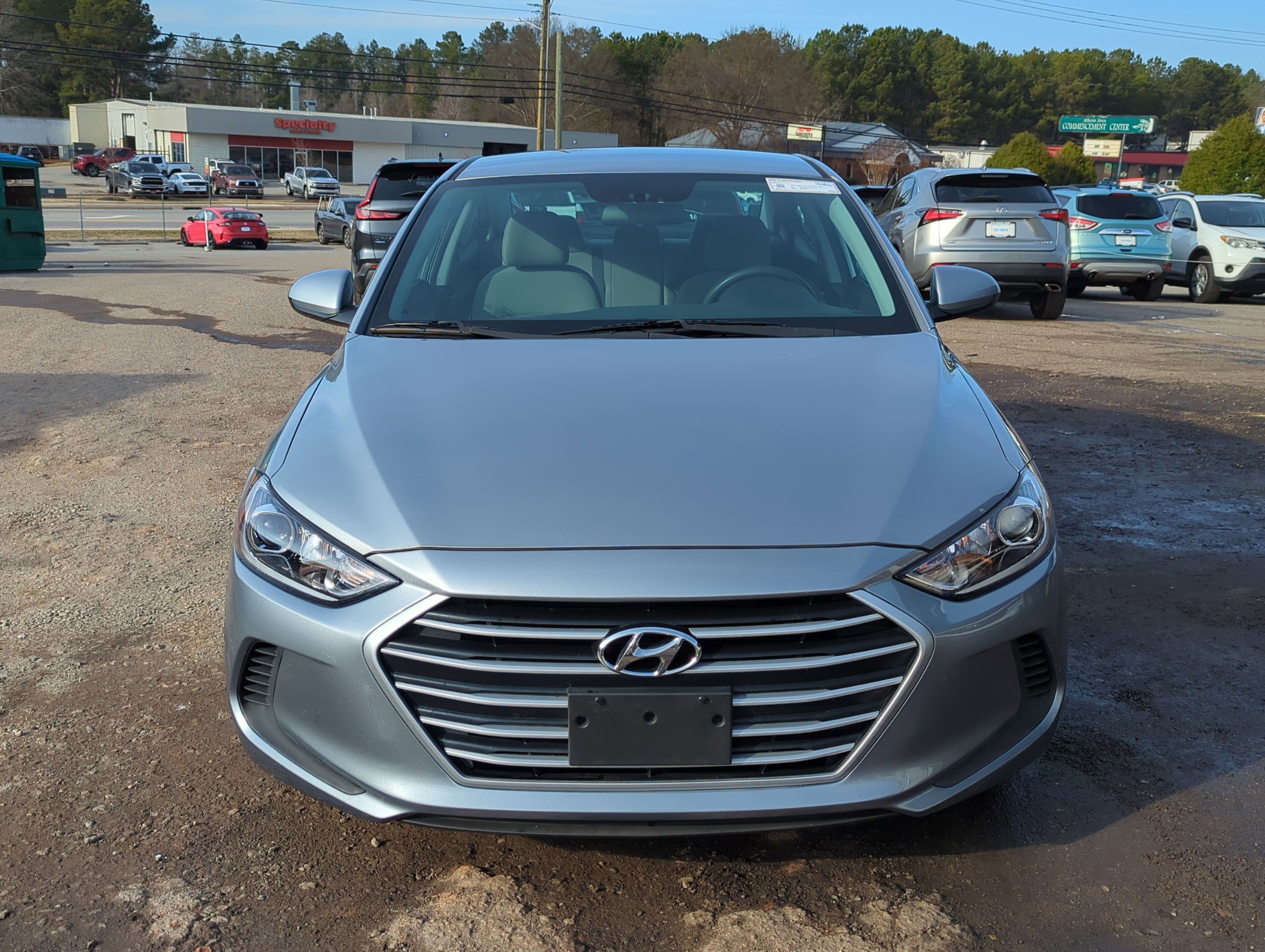 Used 2017 Hyundai Elantra SE image 11