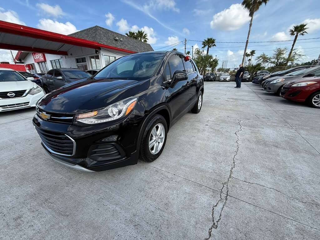 Used 2020 Chevrolet Trax LT w/ Driver Confidence Package FWD image 7