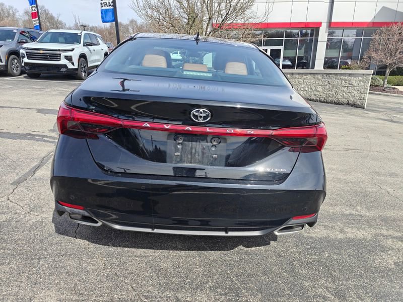 Used 2021 Toyota Avalon Limited w/ Advanced Safety Package image 6