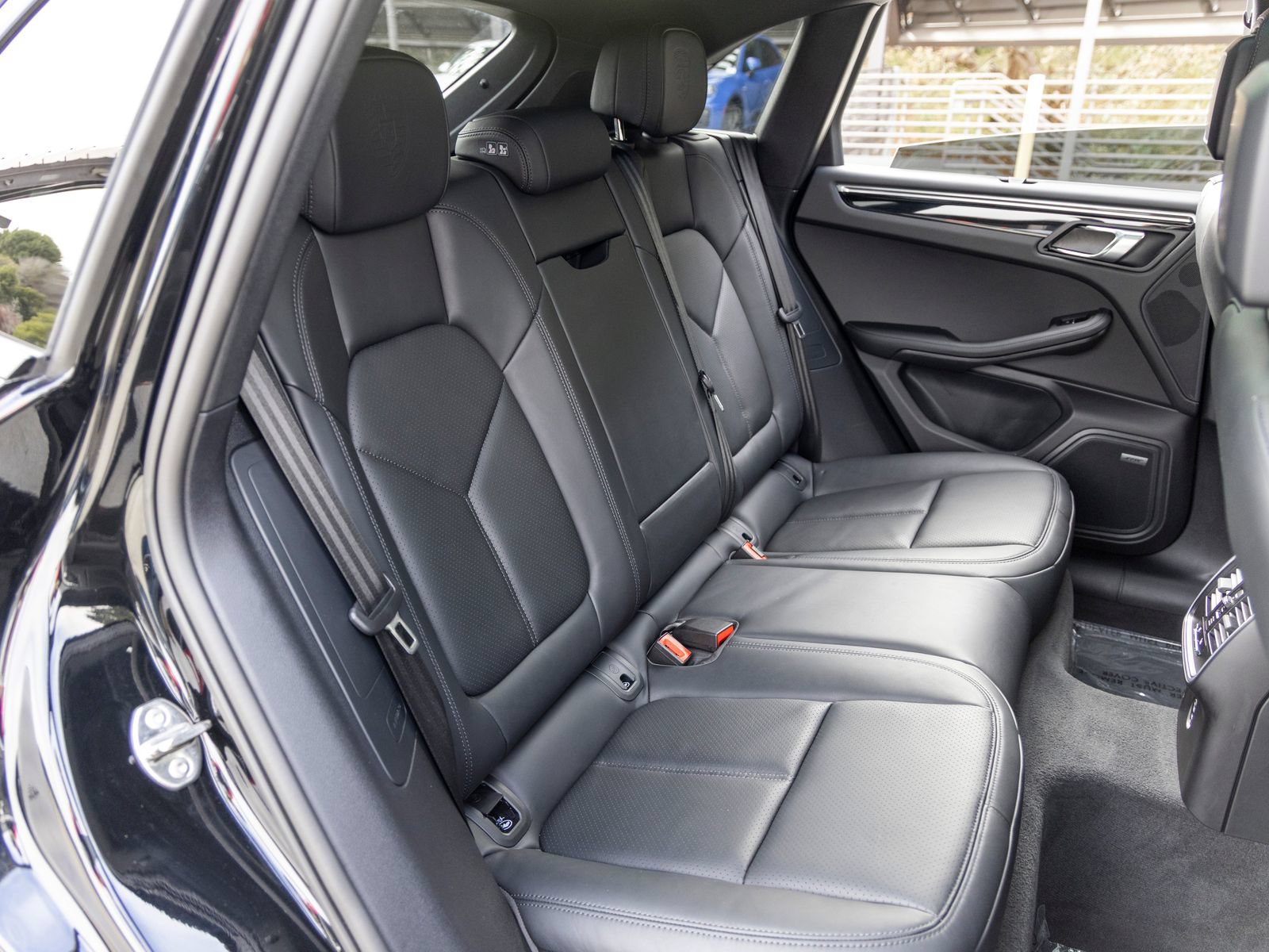 Certified 2026 Porsche Macan AWD/4WD image 58