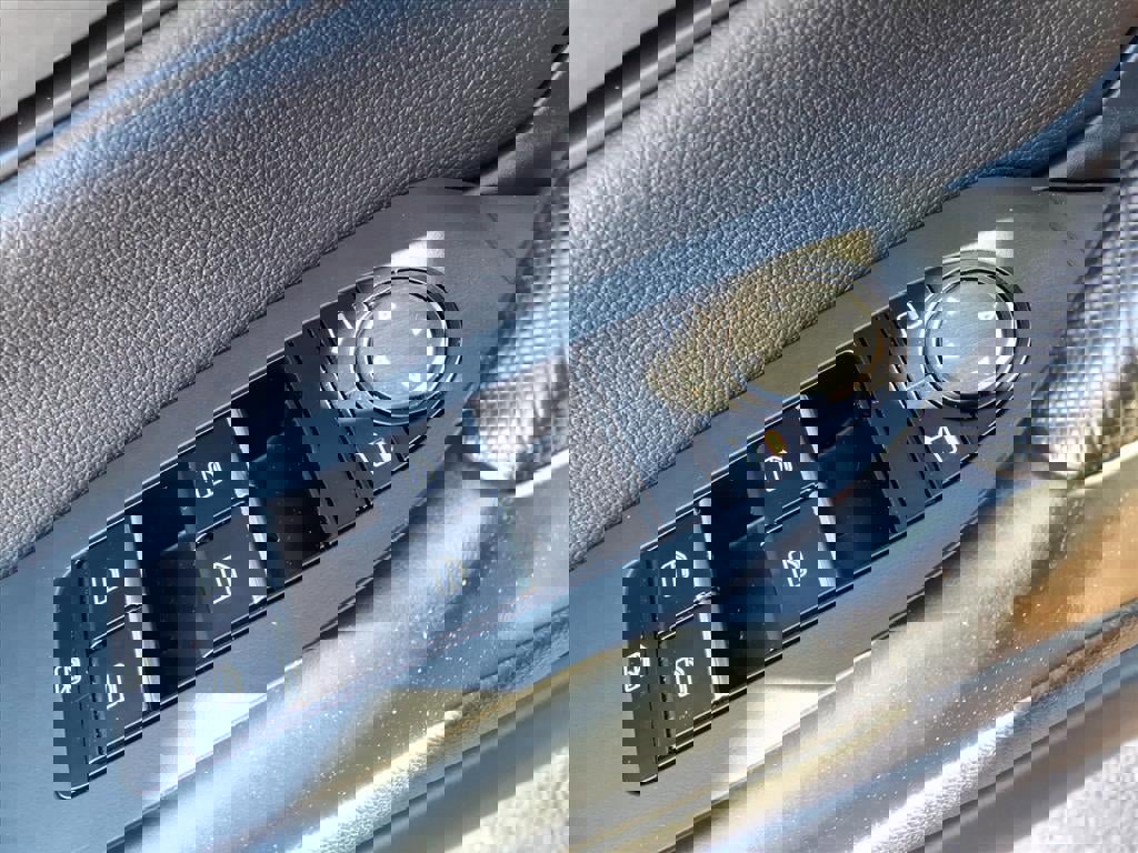 Used 2023 MAZDA CX-50 AWD 2.5 Turbo w/ Cargo Package image 17