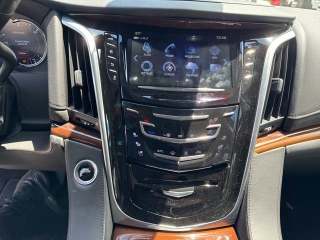 Used 2020 Cadillac Escalade Luxury RWD image 14