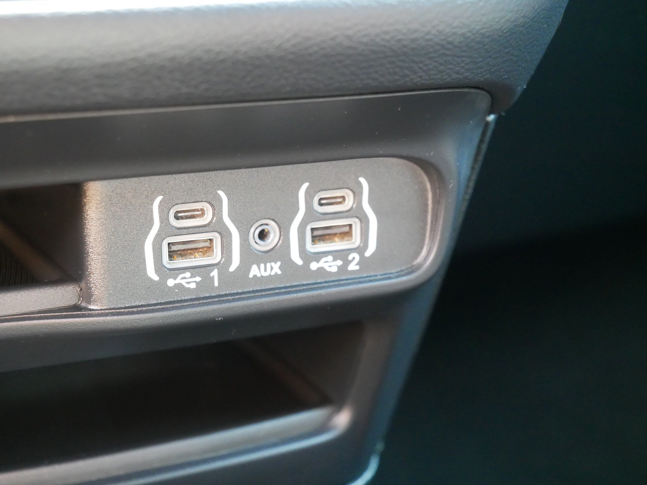 Used 2025 Chrysler Pacifica Select FWD image 31