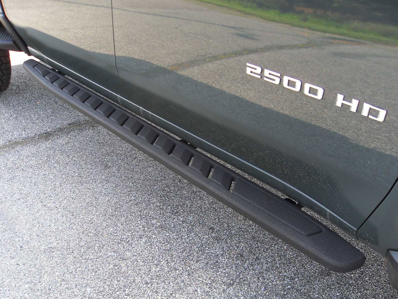 New 2026 Chevrolet Silverado 2500 ZR2 image 11